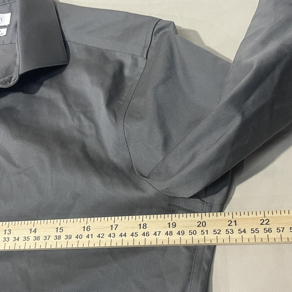 Calvin Klein Gray Button Down Dress Shirt Men's Size Medium Infinite No Iron - Picture 4 of 7